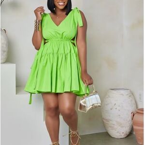 Woman Ruffled Sundress Siz M Beach Dress Neon Green Mini Open Back Elastic Waist